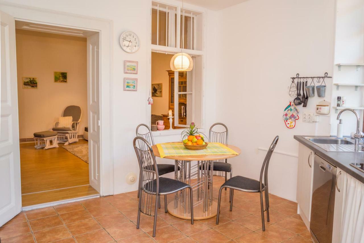 Apartman Tri mudraca Apartment Karanac Bagian luar foto