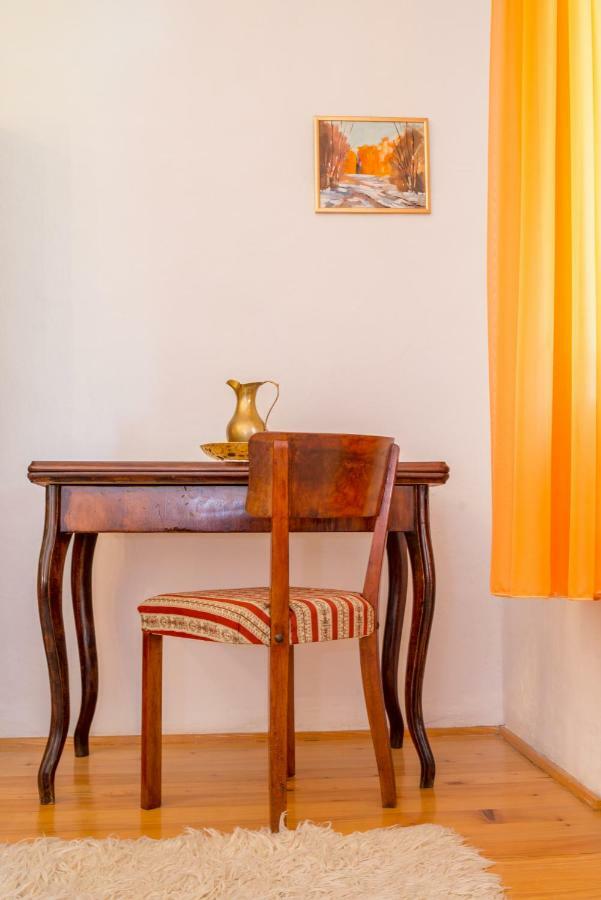 Apartman Tri mudraca Apartment Karanac Bagian luar foto