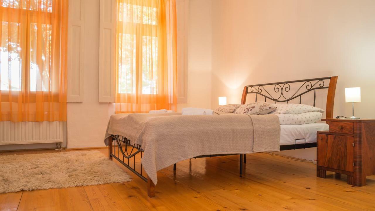 Apartman Tri mudraca Apartment Karanac Bagian luar foto